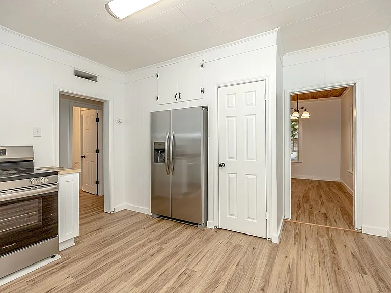 4406 Richard St — Photo 23