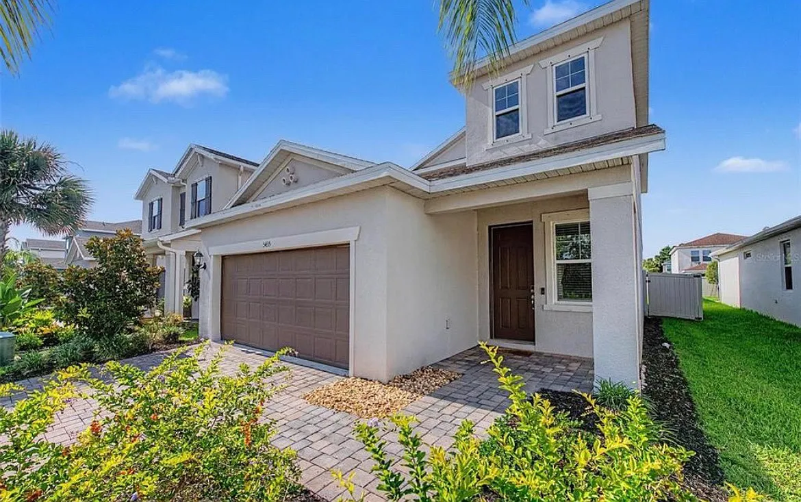 4 bed, 2100 sqft, $2,800 — Photo 3