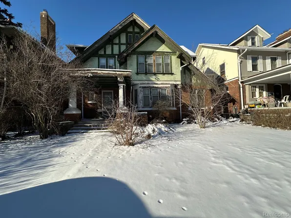 47 Connecticut St, Highland Park, MI 48203
