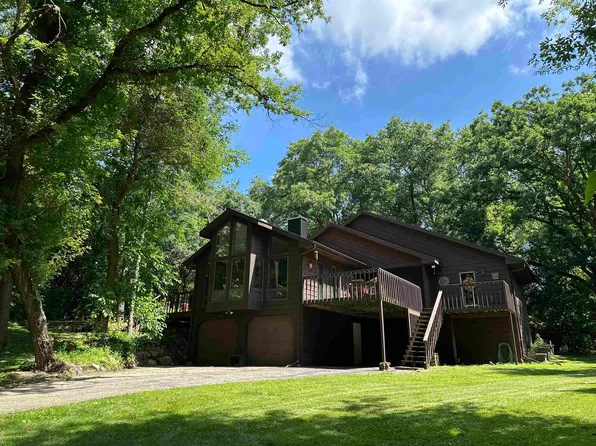 N1500 Fjord Rd, Prairie Du Sac, WI 53578