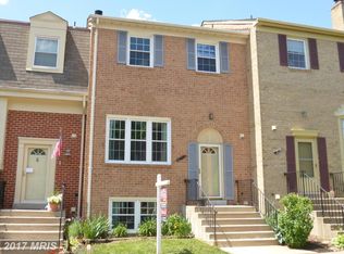 9776 Lakepointe Dr, Burke, VA 22015