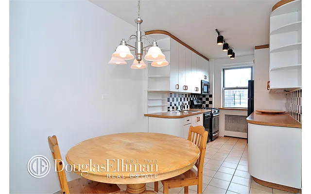 Sold by Douglas Elliman | media 3