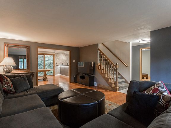 5th image of 824 Laverne Dr
