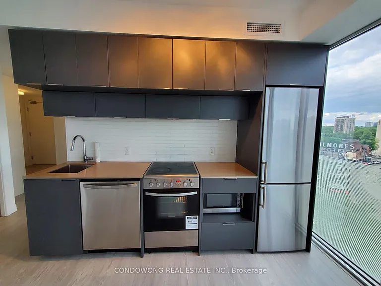 181 Dundas St E #705 — Photo 2