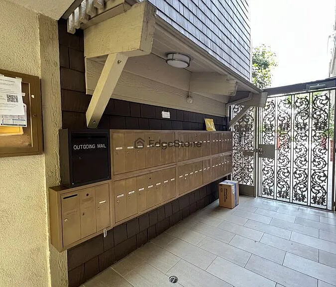 6526 Ocean Crest Dr #A214 — Photo 24