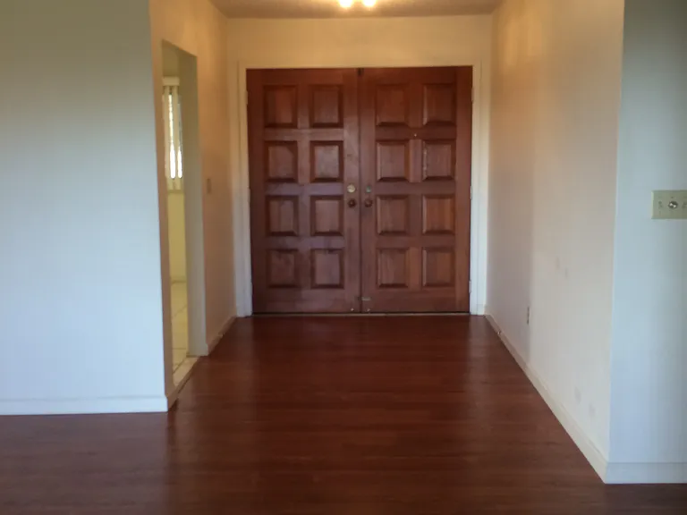1366 Ala Napunani St — Photo 2