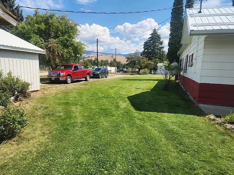 201 W Southwic Ave — Photo 6