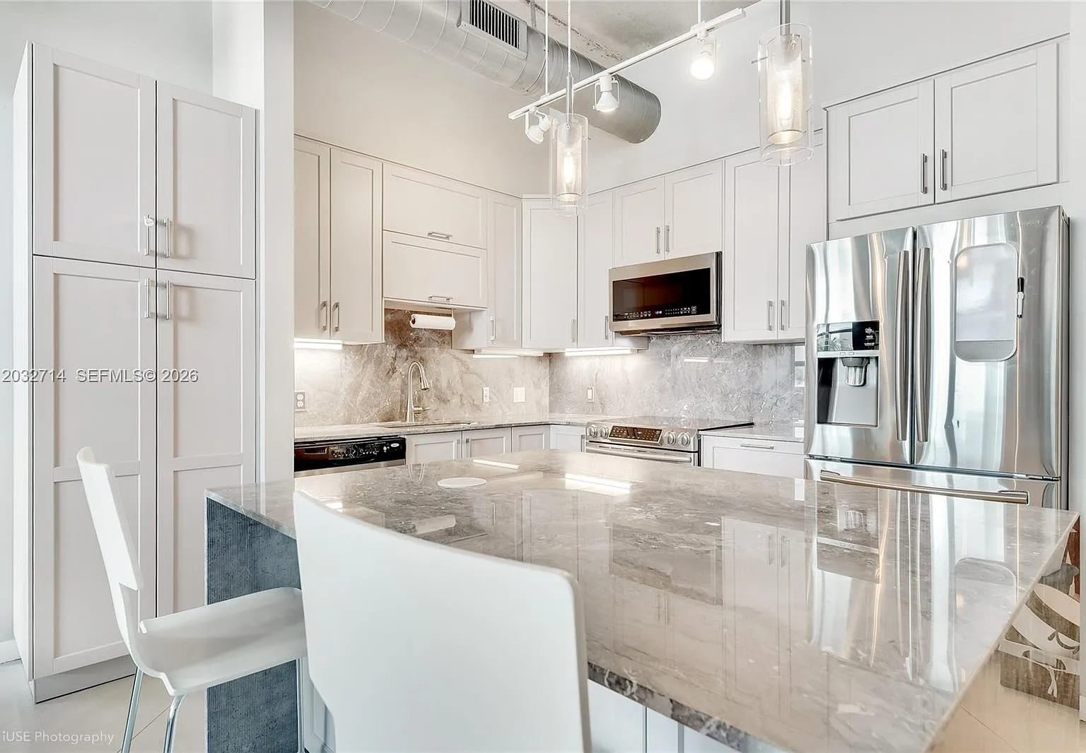 Cite Condo — Photo 3