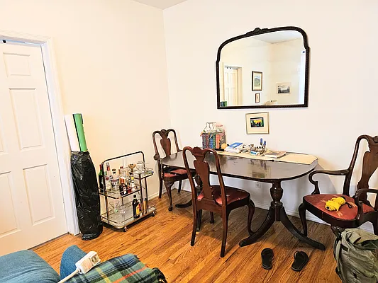 Rented by Virtual Real Estate | media 12