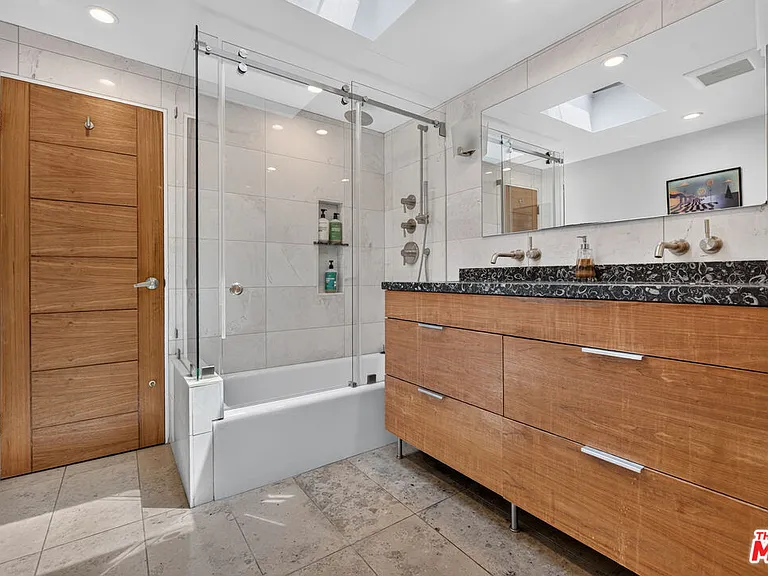1738 Topanga Skyline Dr — Photo 36