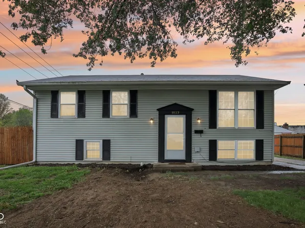 1023 Avalon Ln, Chesterfield, IN 46017