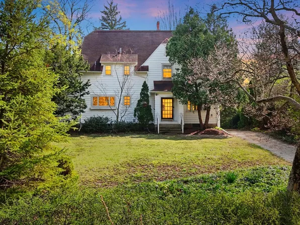 705 W Michigan Ave, Urbana, IL 61801