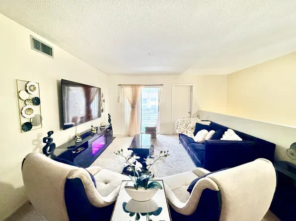 101 Gardens Drive #206, Pompano Beach, FL 33069