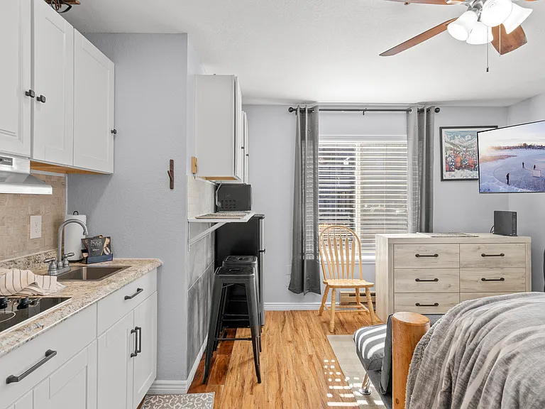 Kitchenette