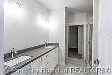 4th image of 376 E East S #370-1