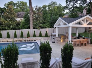 129 Cheek Rd, Nashville, TN 37205