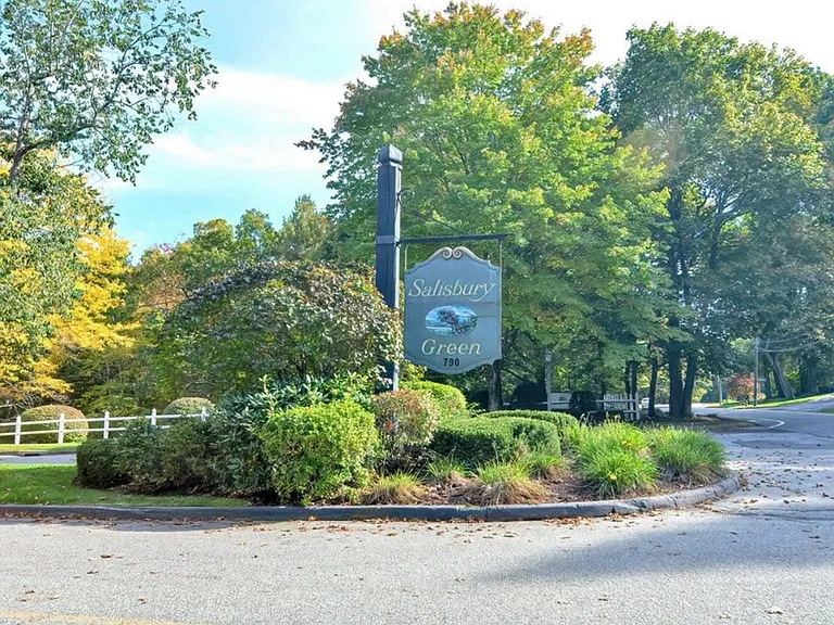 601 Browning Ln — Photo 37