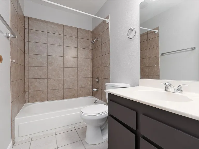 1676 Jupiter Ct #B — Photo 8
