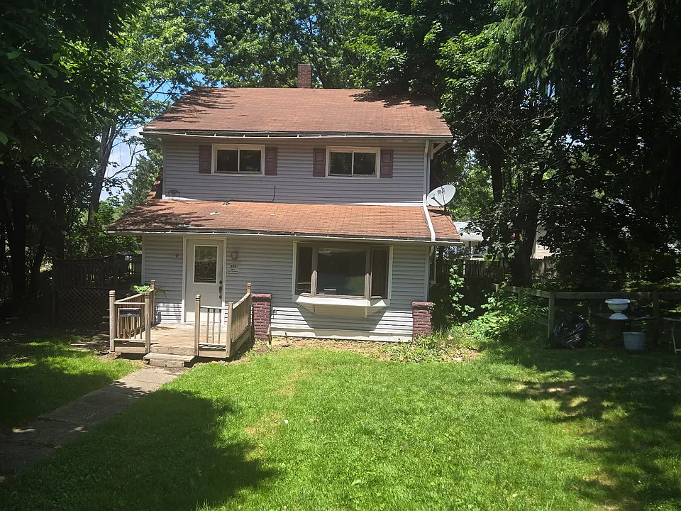 1110 Roemer Blvd