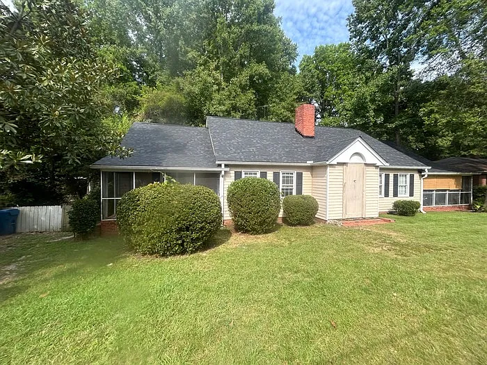 2 bed, 1.0 bath, 950 sqft, $1,095 — Photo 2