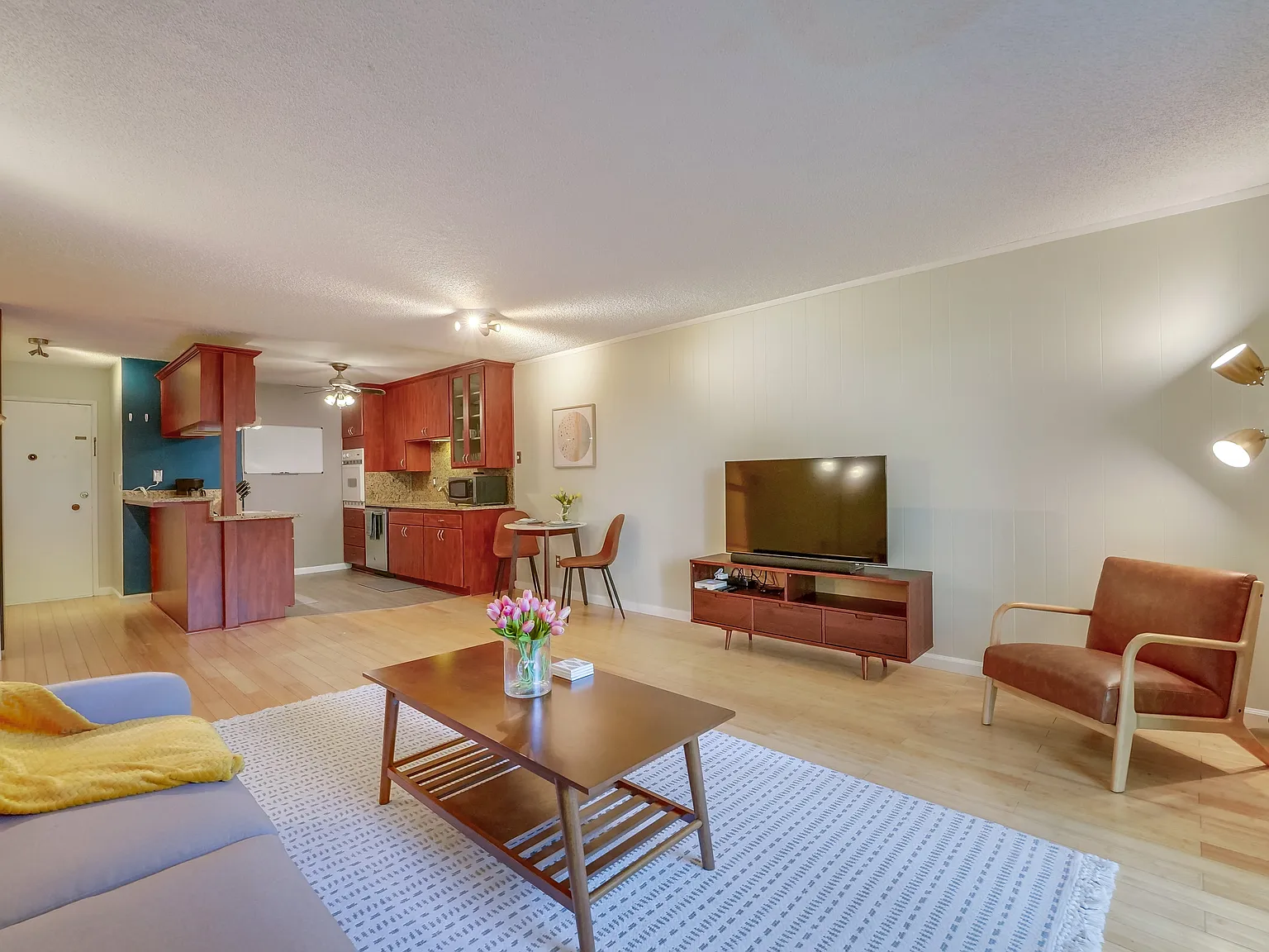 1 bed, 725 sqft, $3,000 — Photo 3