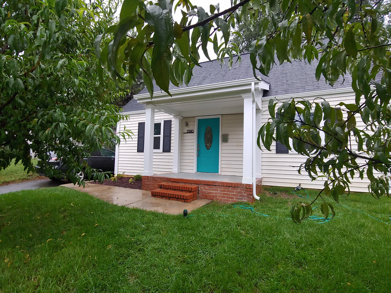 2510 Jamaica Dr — Photo 1