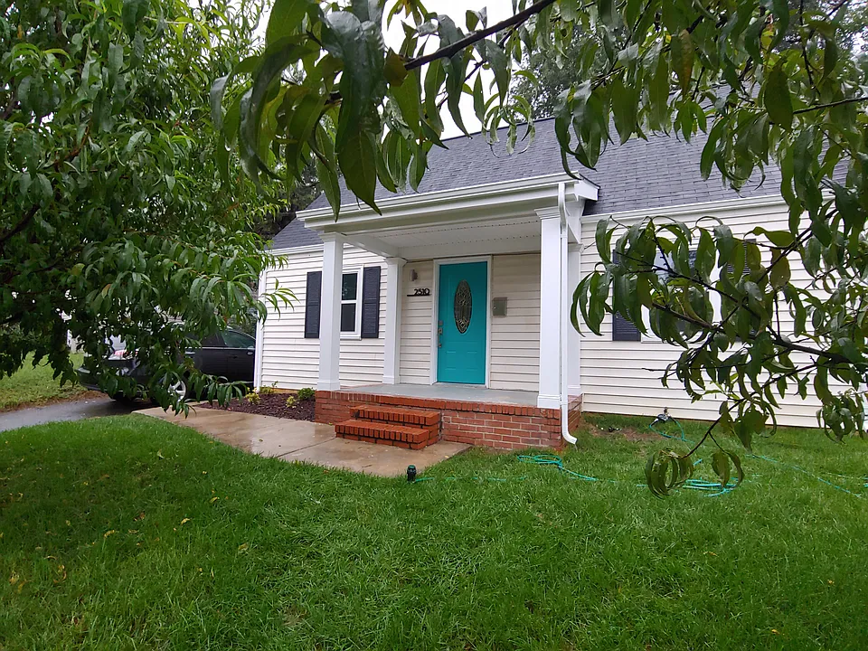 2510 Jamaica Dr