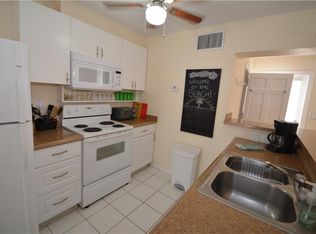 400 85th Ave #B, St Pete Beach, FL 33706