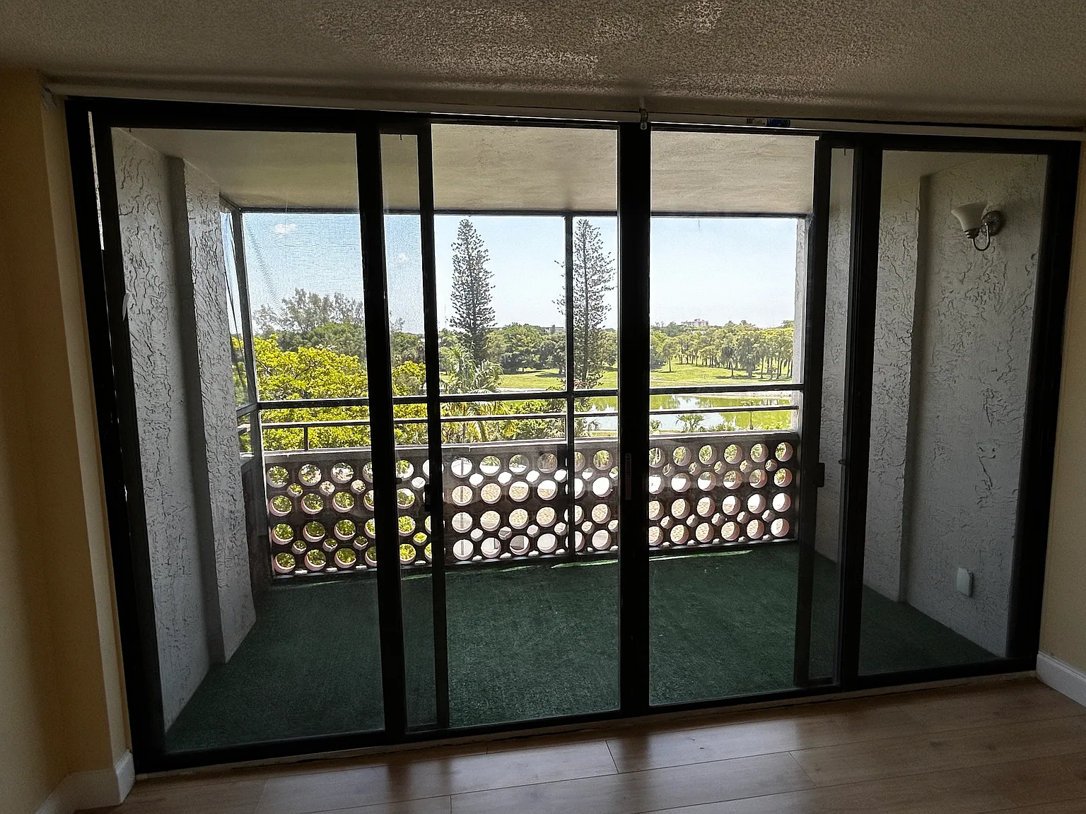 1 bed, 822 sqft, $1,700 — Photo 3
