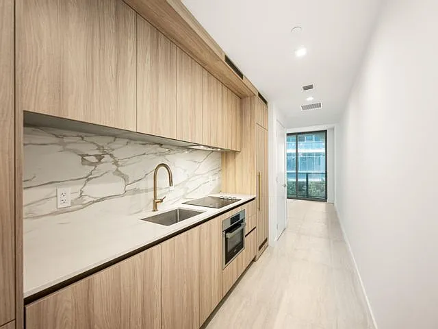 Viceroy Residences — Photo 2