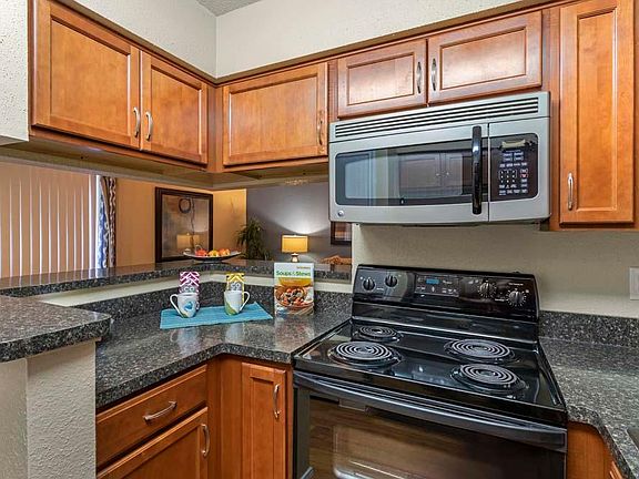 2nd image of 1700 Rivercrest Dr APT 1101