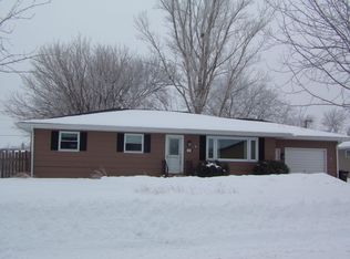 1415 E 2nd Ave, Mitchell, SD 57301