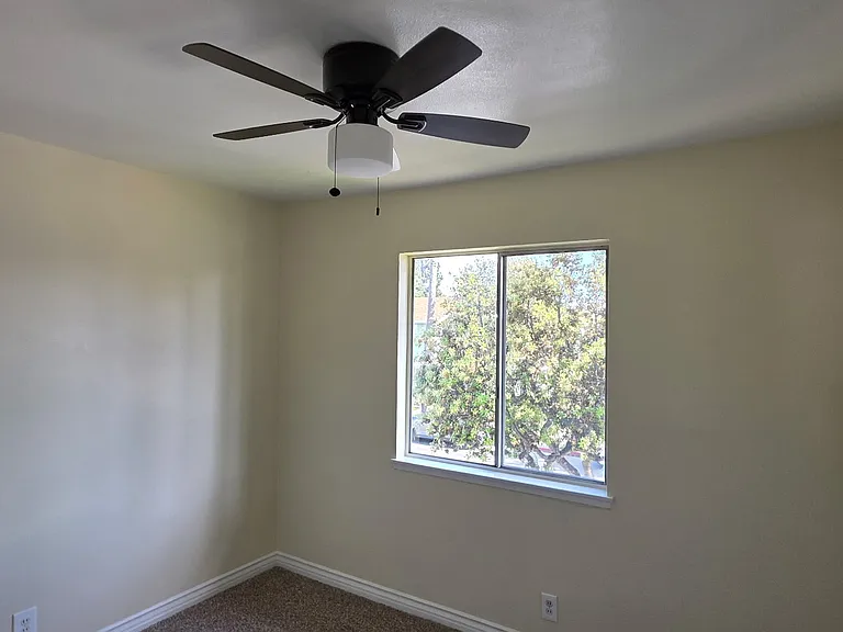 9827 Continental Dr — Photo 15