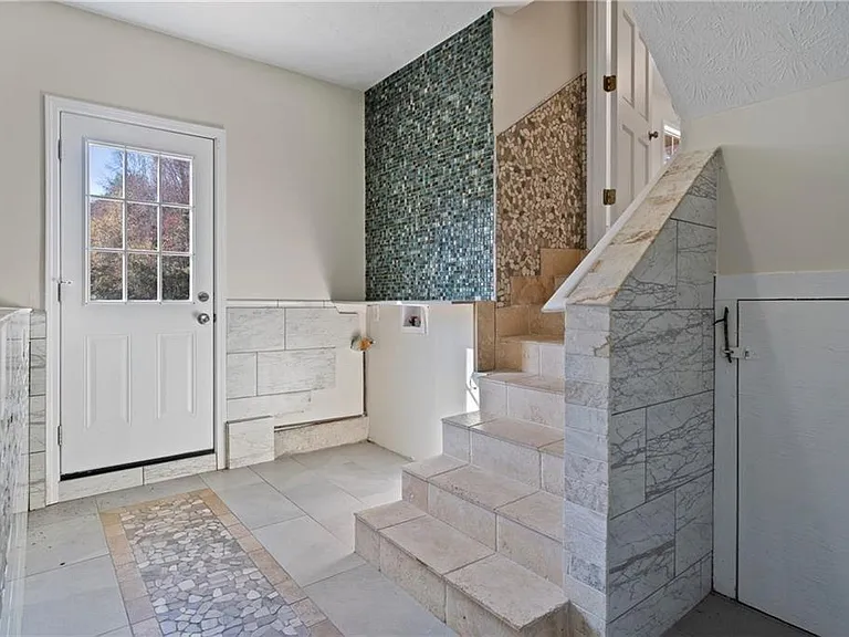 3323 Old Oaks Rd — Photo 18