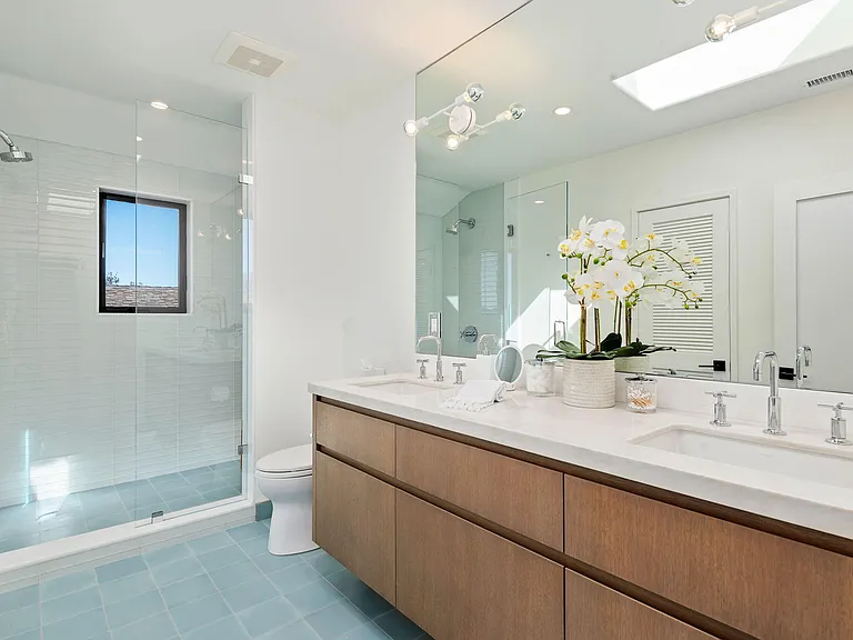 1415 La Cima Rd #B — Photo 18