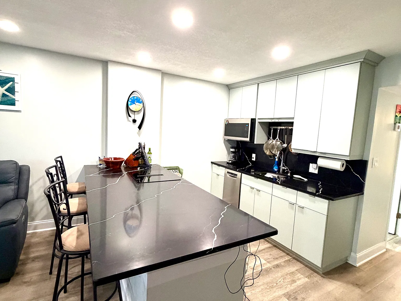 9715 Harrell Ave — Photo 1