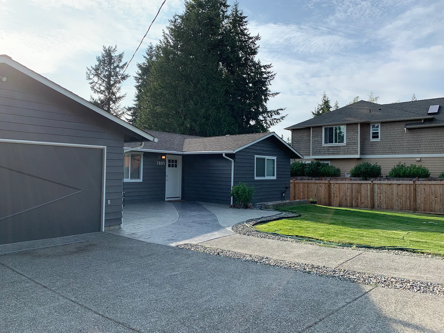 3 bed, 1360 sqft, $3,450 — Photo 2