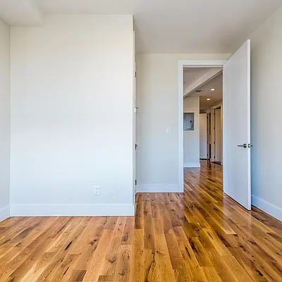 Rented by Nooklyn NYC LLC | media 25