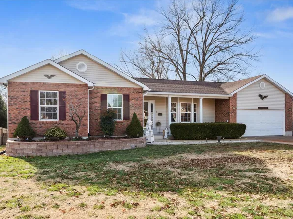 2022 Green Oak St, Pacific, MO 63069