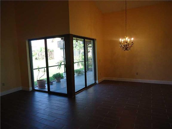 3rd image of 5112 SW 149th Pl