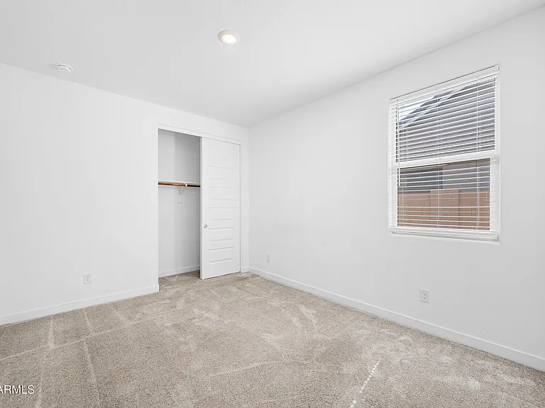 8911 W Solano Dr — Photo 18