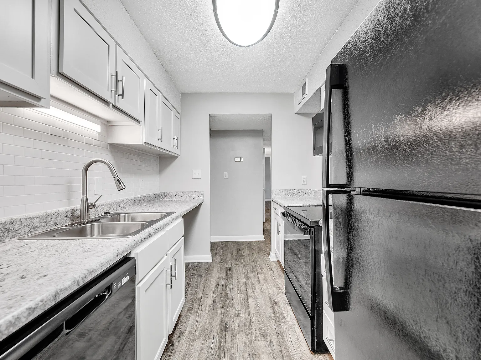 Willow Woods — Photo 2