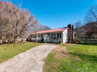 119 Riverside Dr, Canton, NC 28716