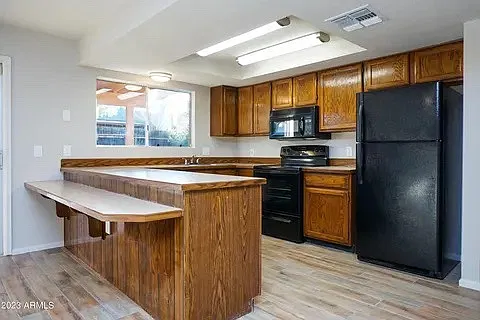 530 Hegge Dr — Photo 24