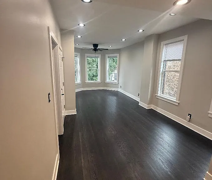 3430 N Keeler Ave — Photo 4