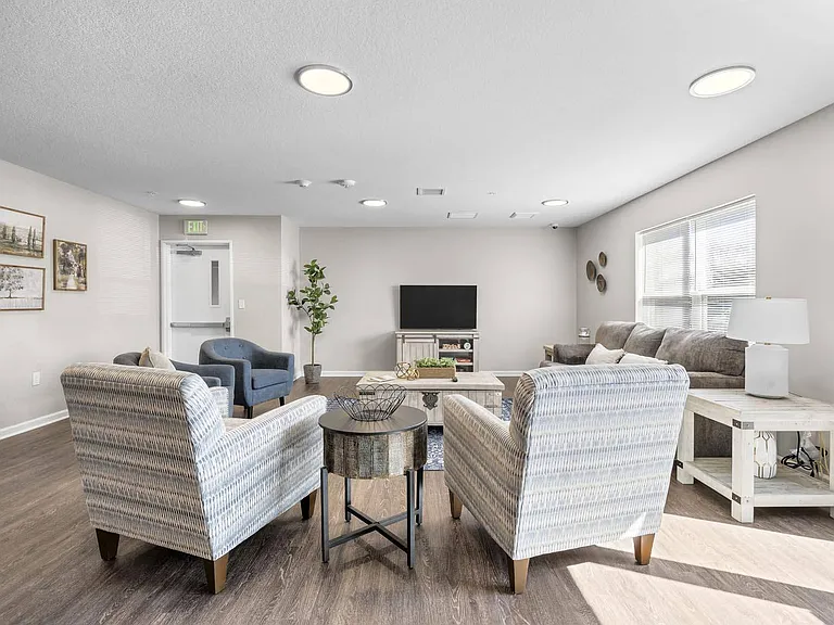 Chandler Pointe Senior Living — Photo 16
