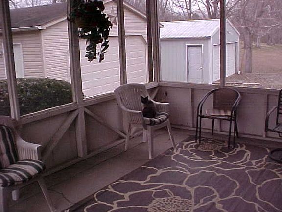 2nd image of 83 Lakeview Dr