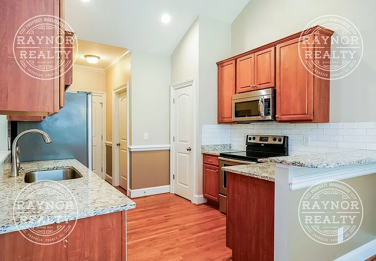 90 Glen Oaks Dr — Photo 5