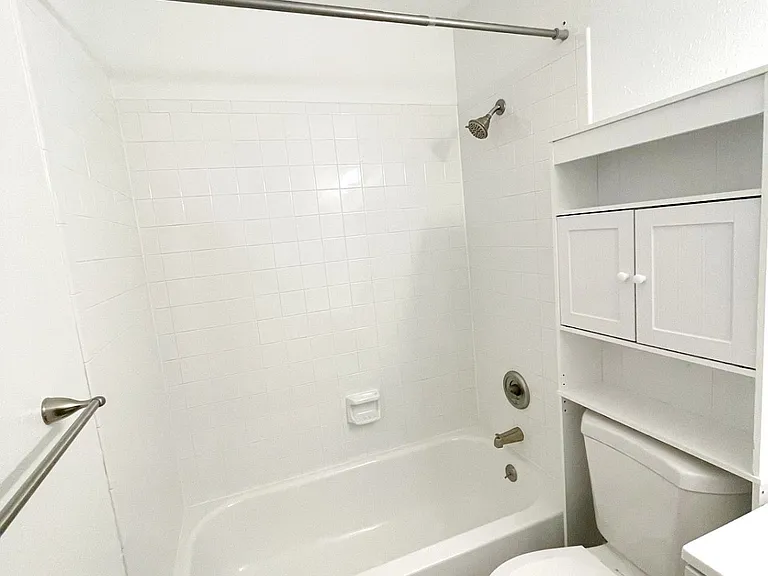 4915 Huntington Ave #6 — Photo 3