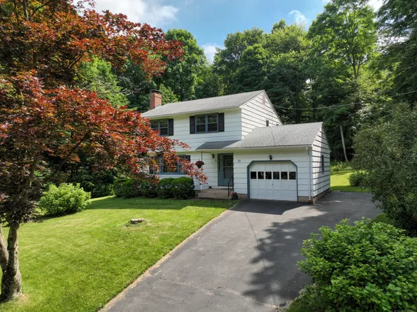 21 Garnet Road, Manchester, CT 06040